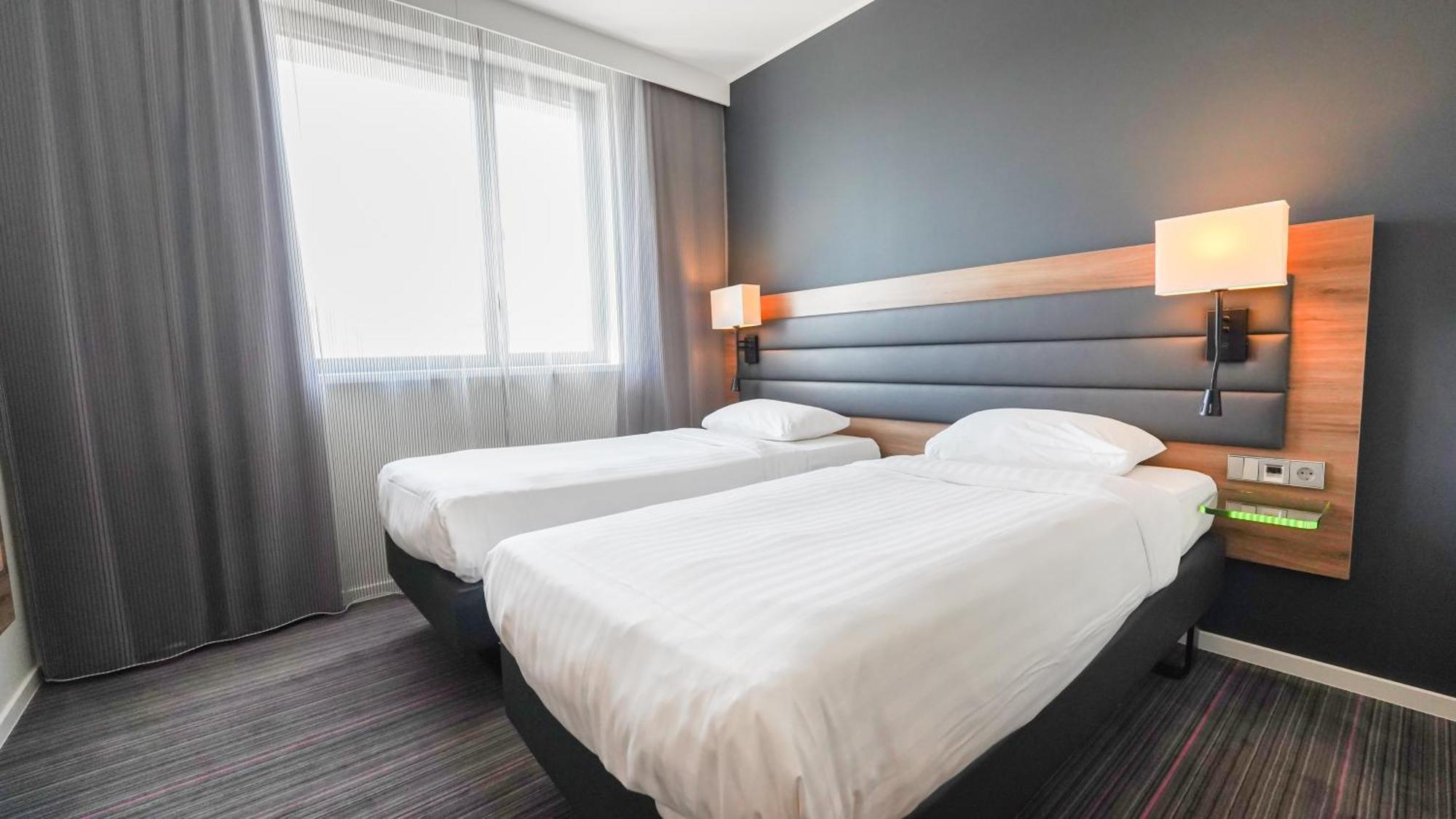 X Hotel Skjetten Extérieur photo